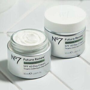 No7 - Future Renew Day Cream SPF 40